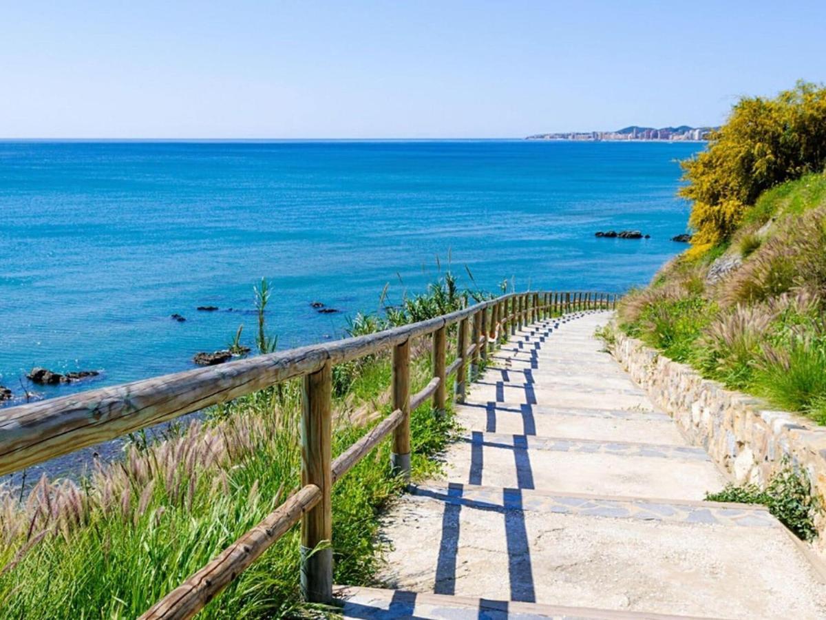 Belvilla By Oyo Estudio Benal Beach Málaga Kültér fotó