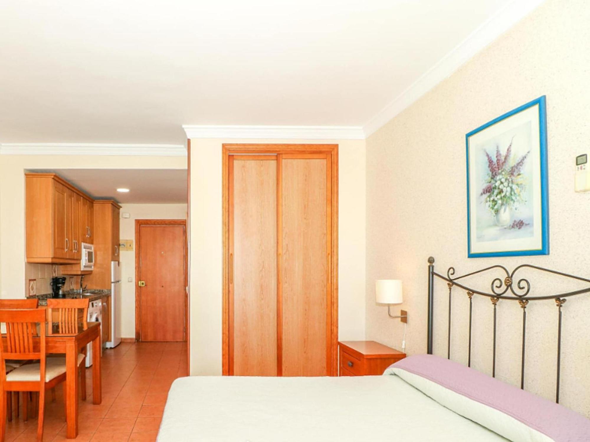 Belvilla By Oyo Estudio Benal Beach Málaga Kültér fotó